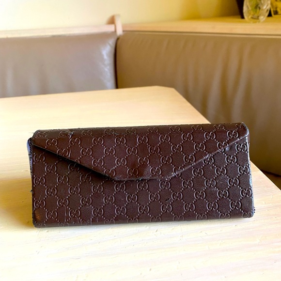 ❣️Beautiful Authentic Gucci Sunglasses and GG monogram Sunglasses Case ❣️ - Picture 2 of 10